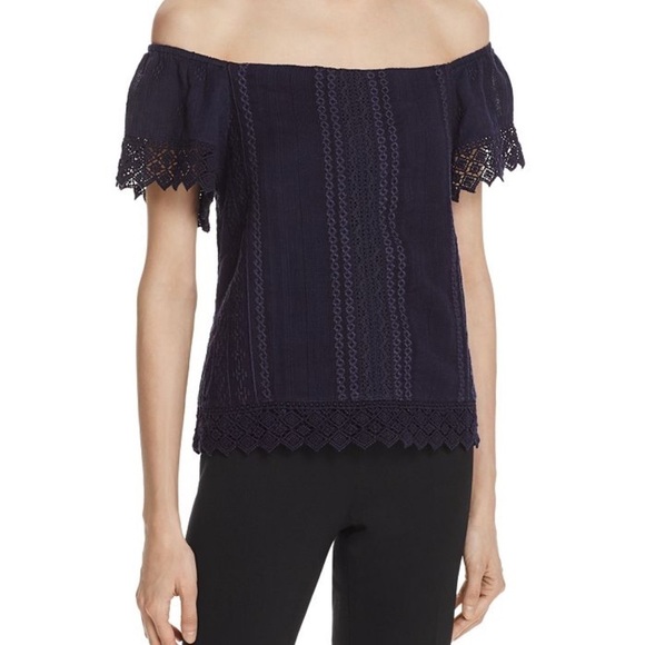 ALICE + OLIVIA Jules Off the Shoulder Top Navy Blue Lace Embroidered Shirt Sz XS - Picture 2 of 13